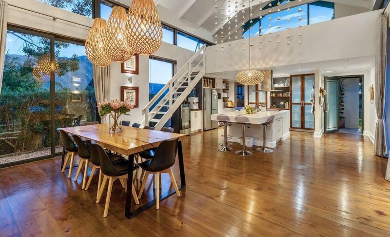 5 Bedroom Property for Sale in Hout Bay Western Cape